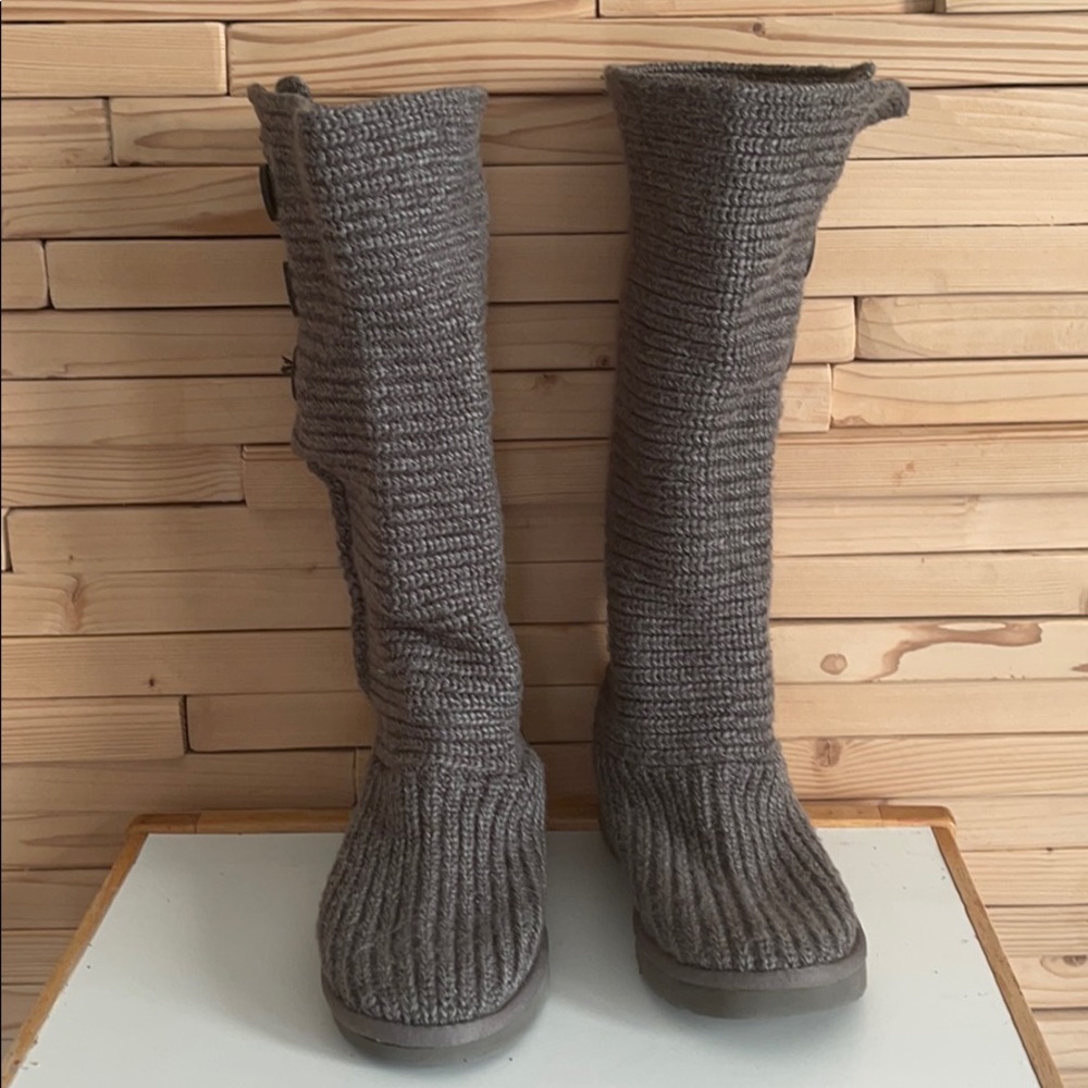 Cozy UGG boots/booties